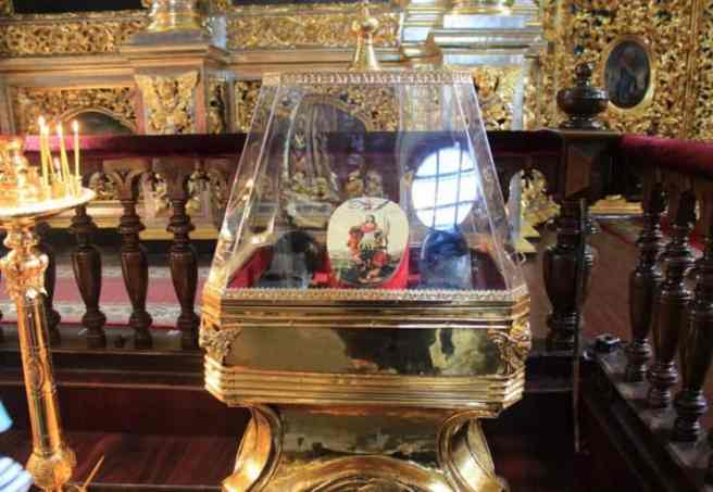 Sandalii-svyatogo-Merkuriya-Smolenskogo